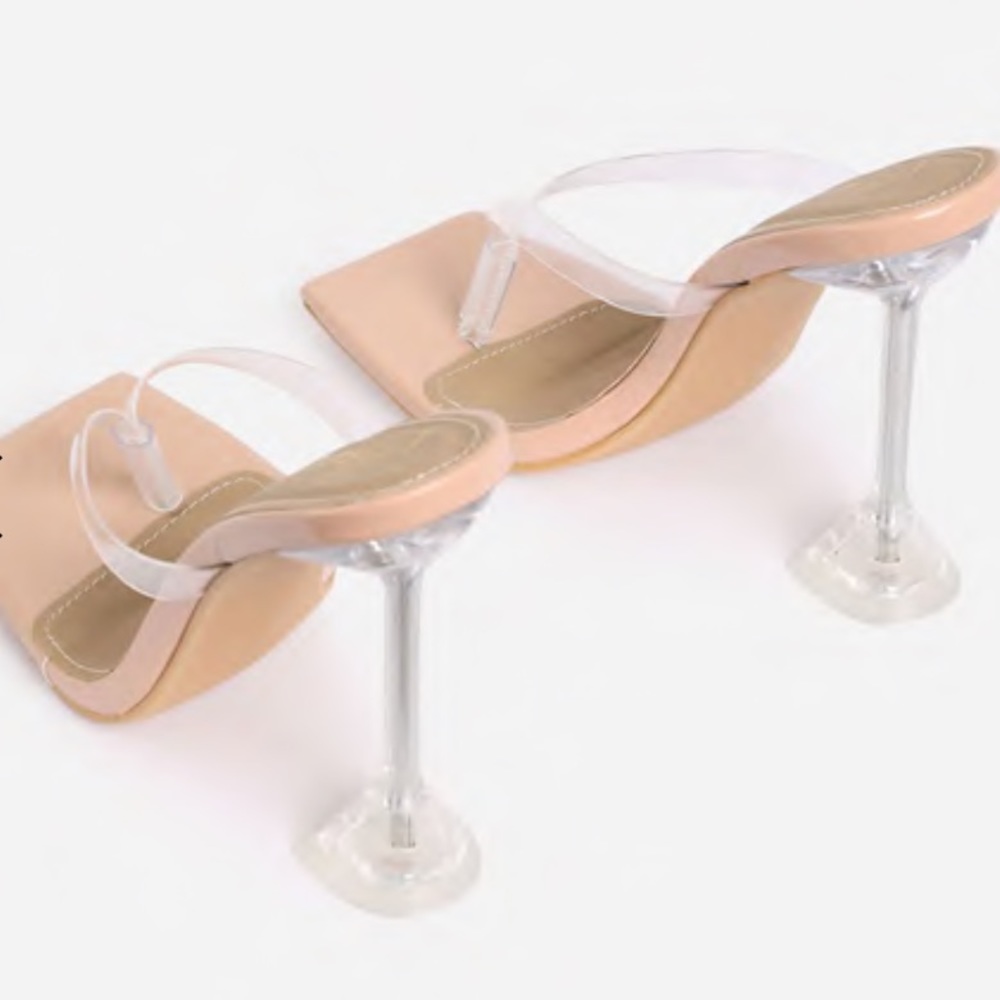 NWT- Square Toe Thong Clear Perspex Pyramid Heel